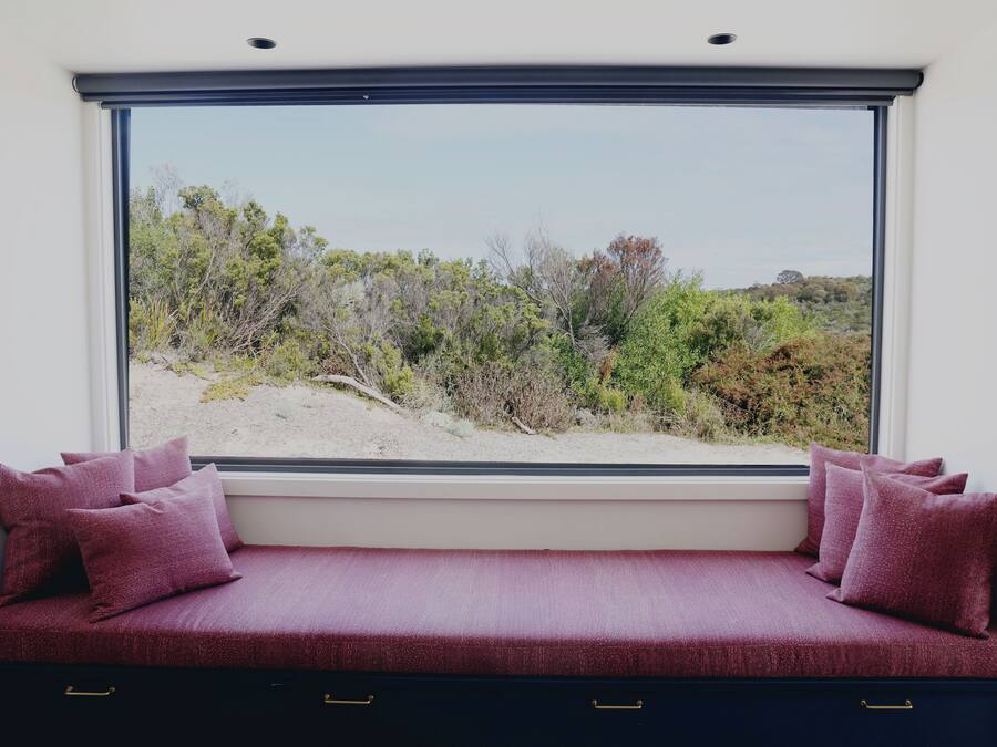 Executive Suite, Park View | Minibar, soundproofing, iron/ironing board, WiFi (free)