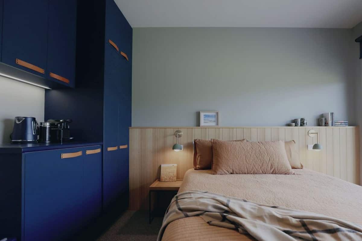 1 bedroom, minibar, soundproofing, iron/ironing board