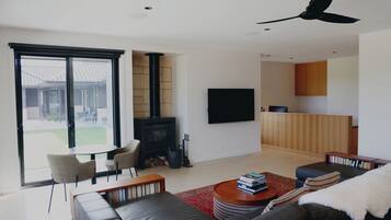 Suite ejecutiva, vista al parque | Minibar, insonorización, tabla de planchar con plancha y wifi gratis