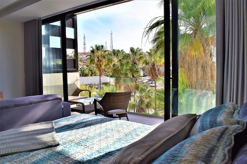 Intimate & Bright Studio w/ Rooftop Pool in the Art District San Jose Del Cabo