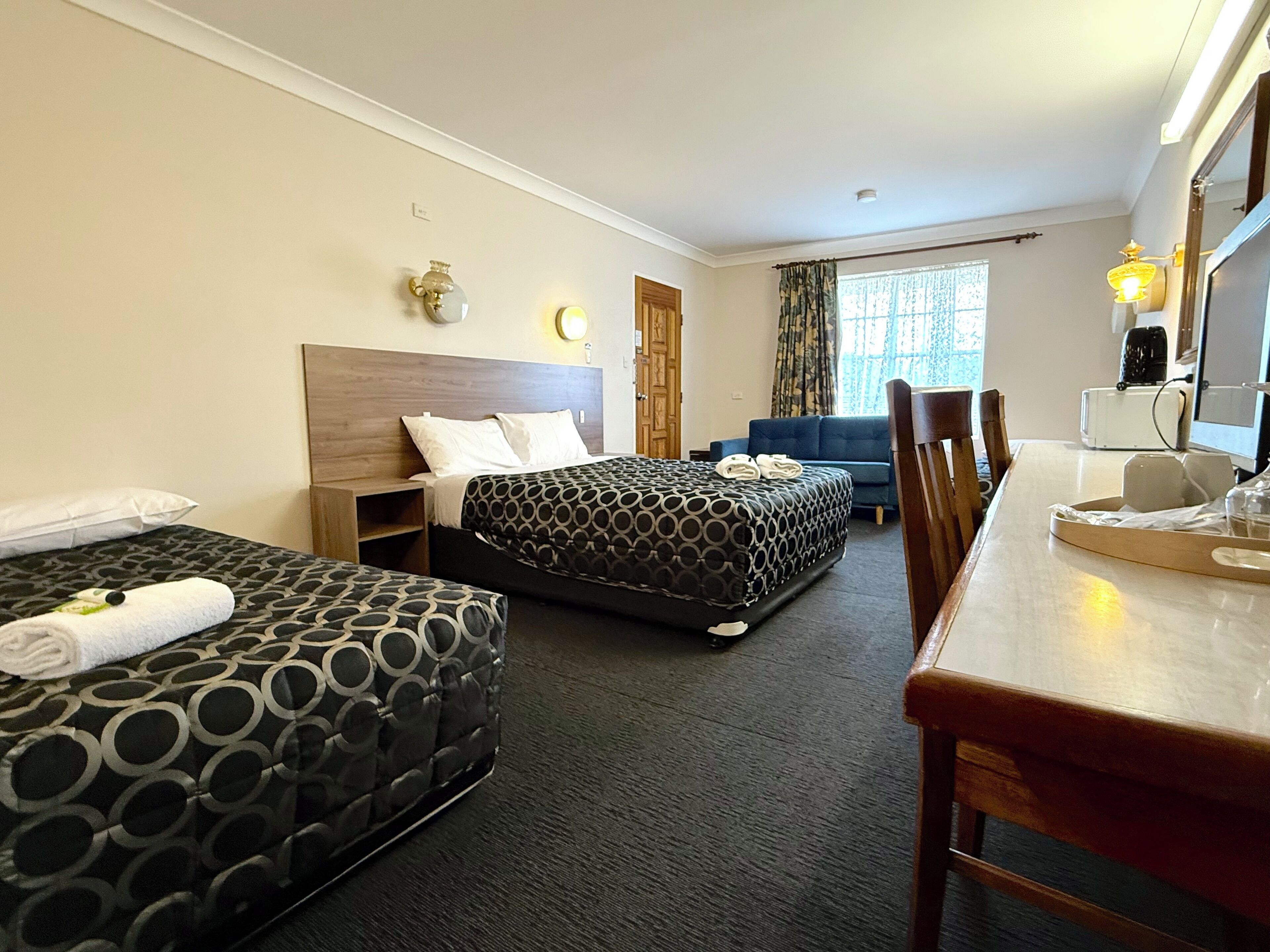 家庭客房 | 書桌、筆電工作空間、熨斗/熨衣板、免費無線上網