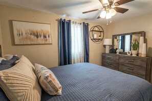 2 bedrooms, desk, iron/ironing board, WiFi