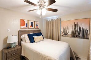 2 bedrooms, desk, iron/ironing board, WiFi