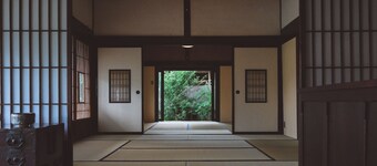 2 hrs from Tokyo. Private Japanese stay with Mt. Fuji views. Long-stay deals.