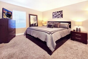 2 室のベッドルーム、アイロン / アイロン台、WiFi (無料)、ベッドシーツ