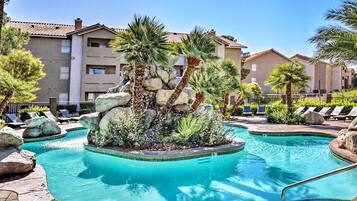 屋外プール、温水プール