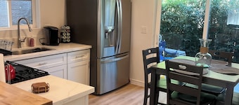 Charming 2- bedroom house close to sequoia national park with EV charging 