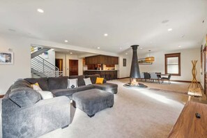 Smart TV, fireplace, table tennis, books