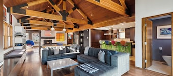 Town Lift Haven | Ski-in/out | Hot Tub | Steps to Main St