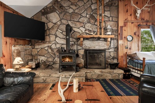 River Access, Loft, Deck, WiFI & Dog Friendly