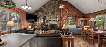Stone cabin w/fireplace, deck & pet-friendly