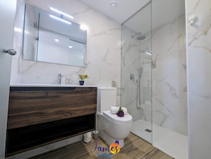 Shower, towels