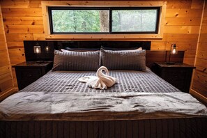 4 室のベッドルーム、WiFi、ベッドシーツ