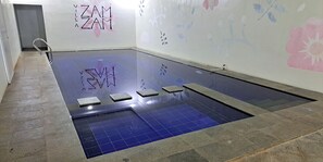 Indoor pool, outdoor pool - Villa Zam Zam Puncak (Cisarua)