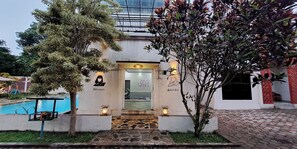 Exterior - Villa Zam Zam Puncak (Cisarua)