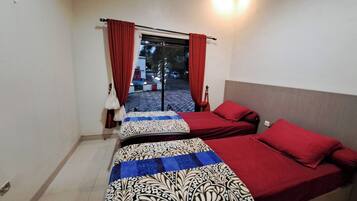 Bungalow Madinah | 2 bedrooms, desk, rollaway beds, free WiFi