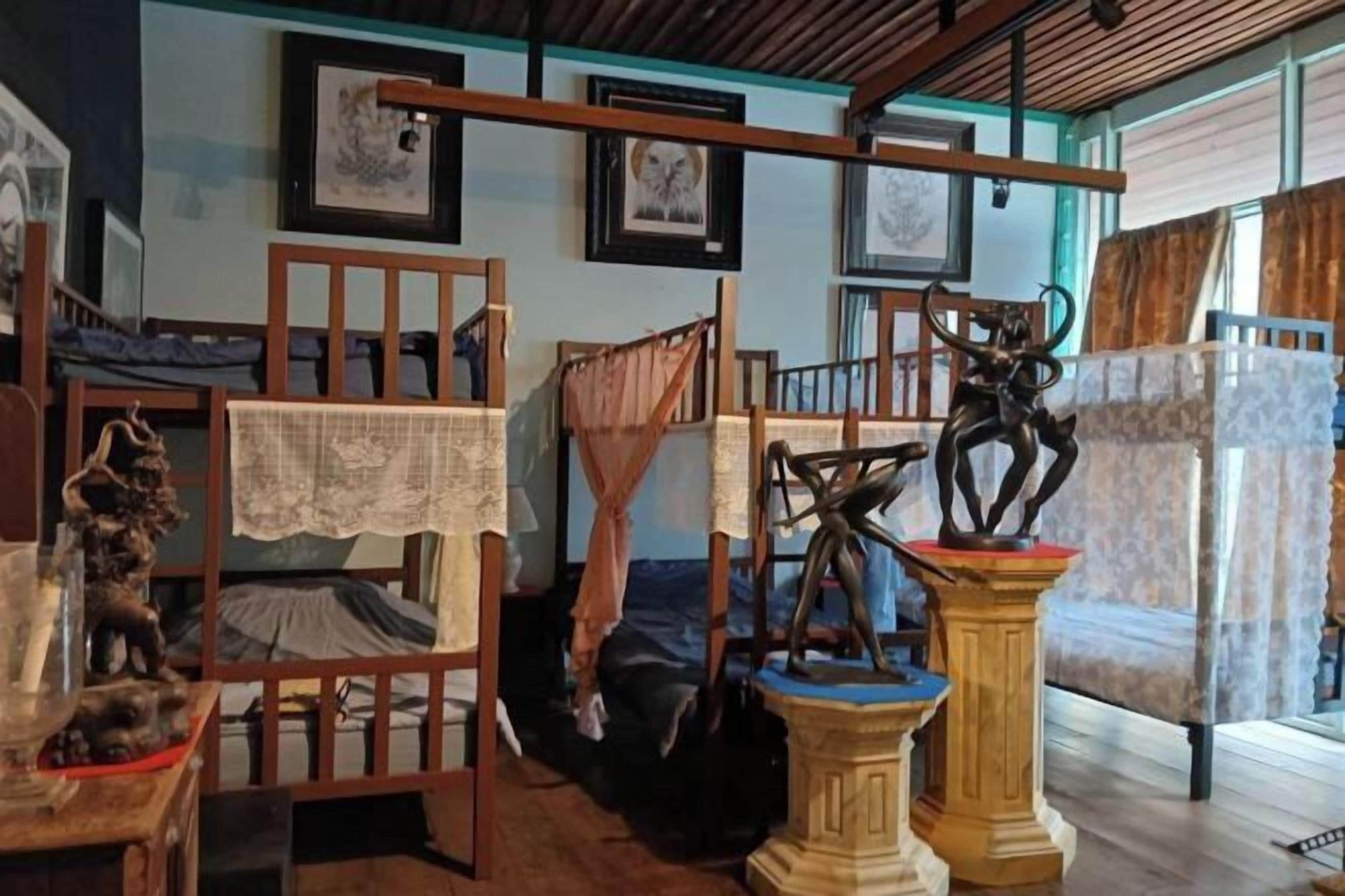 Een bureau, gratis wifi