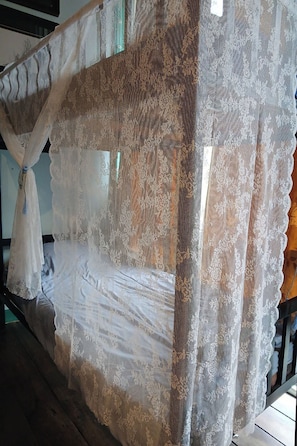Shared Dormitory, Multiple Bedrooms, Shared Bathroom | 1 bedroom, desk, free WiFi