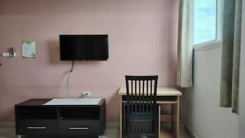 Chambre Standard, 1 grand lit | Bureau, Wi-Fi gratuit, draps fournis