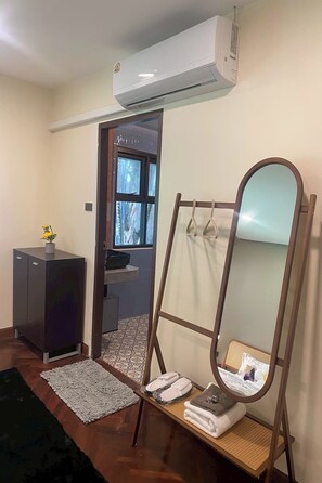 Panoramic Villa, 4 Bedrooms | 4 bedrooms, desk, blackout curtains, iron/ironing board