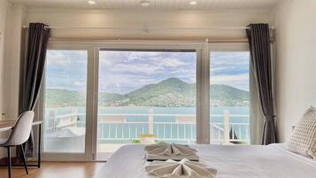 Panoramic Villa, 3 Bedrooms | 3 bedrooms, desk, iron/ironing board, free WiFi