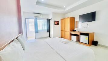 Standard-Doppelzimmer | Schreibtisch, kostenloses WLAN, Bettwäsche