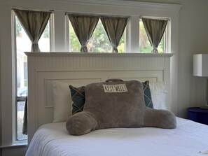 2 Schlafzimmer, Schreibtisch, Bügeleisen/Bügelbrett, kostenloses WLAN