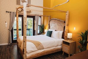 3 slaapkamers, een bureau, een strijkplank/strijkijzer, reisbedje