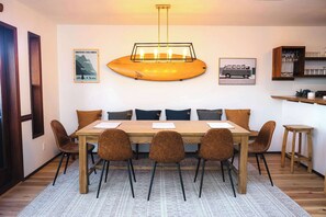 Dining - Secluded Oceanfront - Upstairs (Tofino)