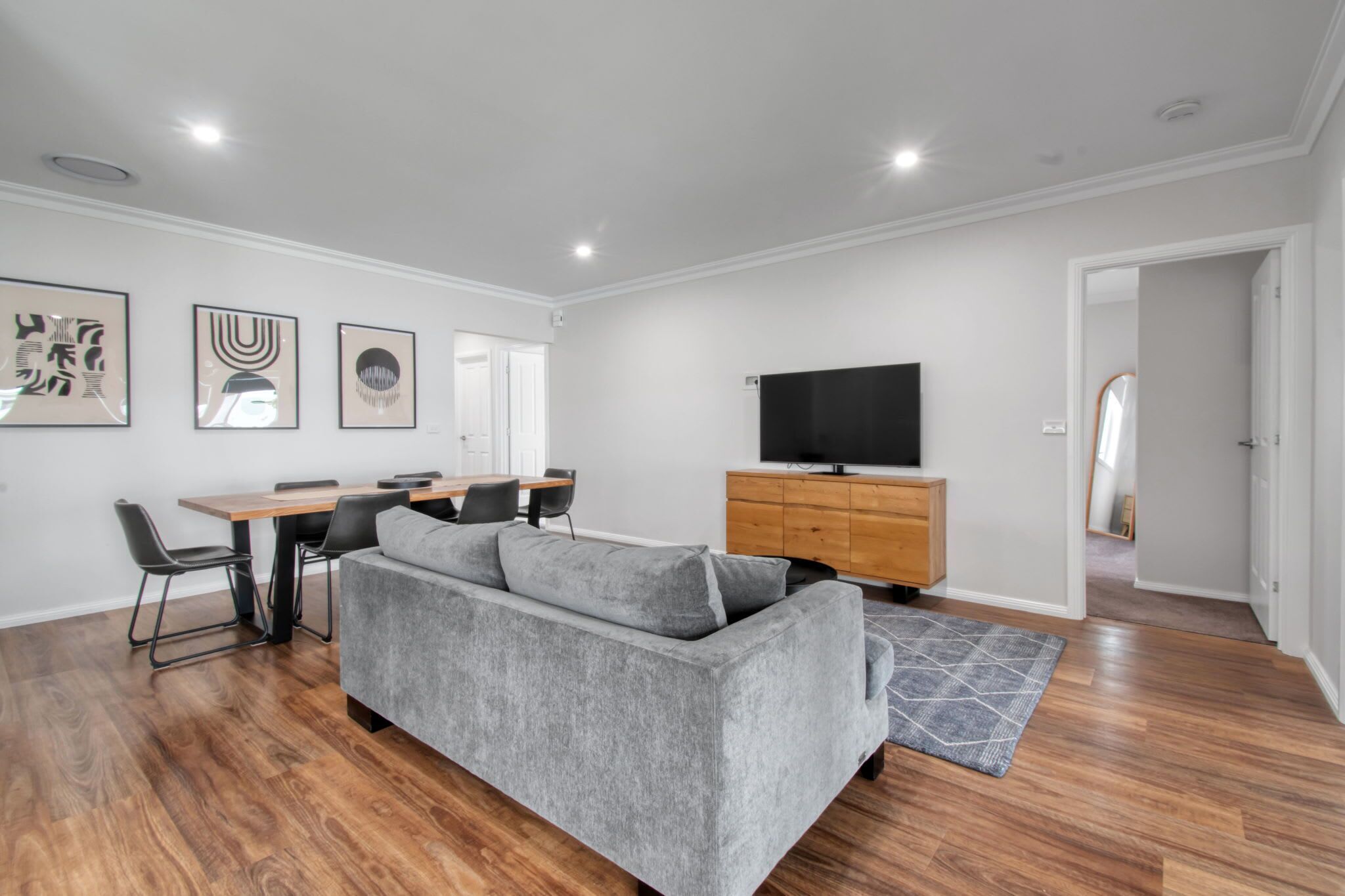 テレビ、書斎 / ワークスペース