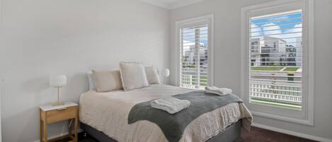 3 Schlafzimmer, Bügeleisen/Bügelbrett, Reisekinderbett, WLAN