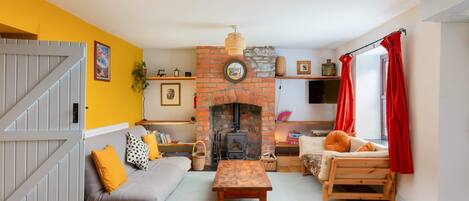 TV, fireplace, stereo, offices