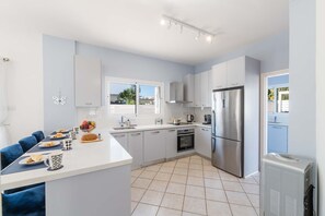 Fridge, microwave, oven, coffee/tea maker