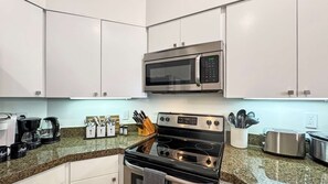 Fridge, microwave, oven, stovetop - Modern Deer Valley Ski Condo at Powder Run•Fireplace•Hot Tub•Ski Locker•Views (Park City)