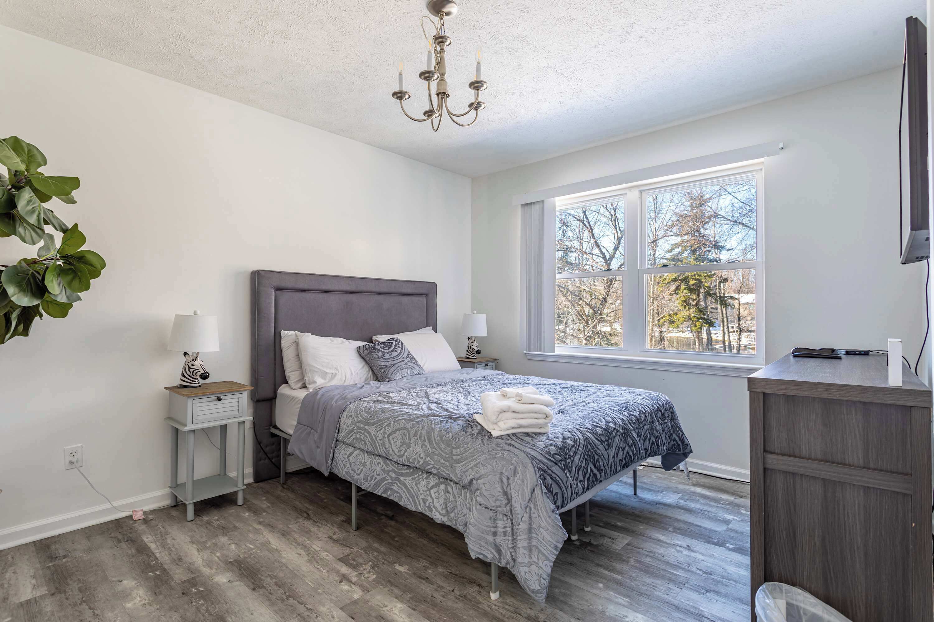 5 makuuhuonetta, silitysrauta/-lauta, Wi-Fi, vuodevaatteet