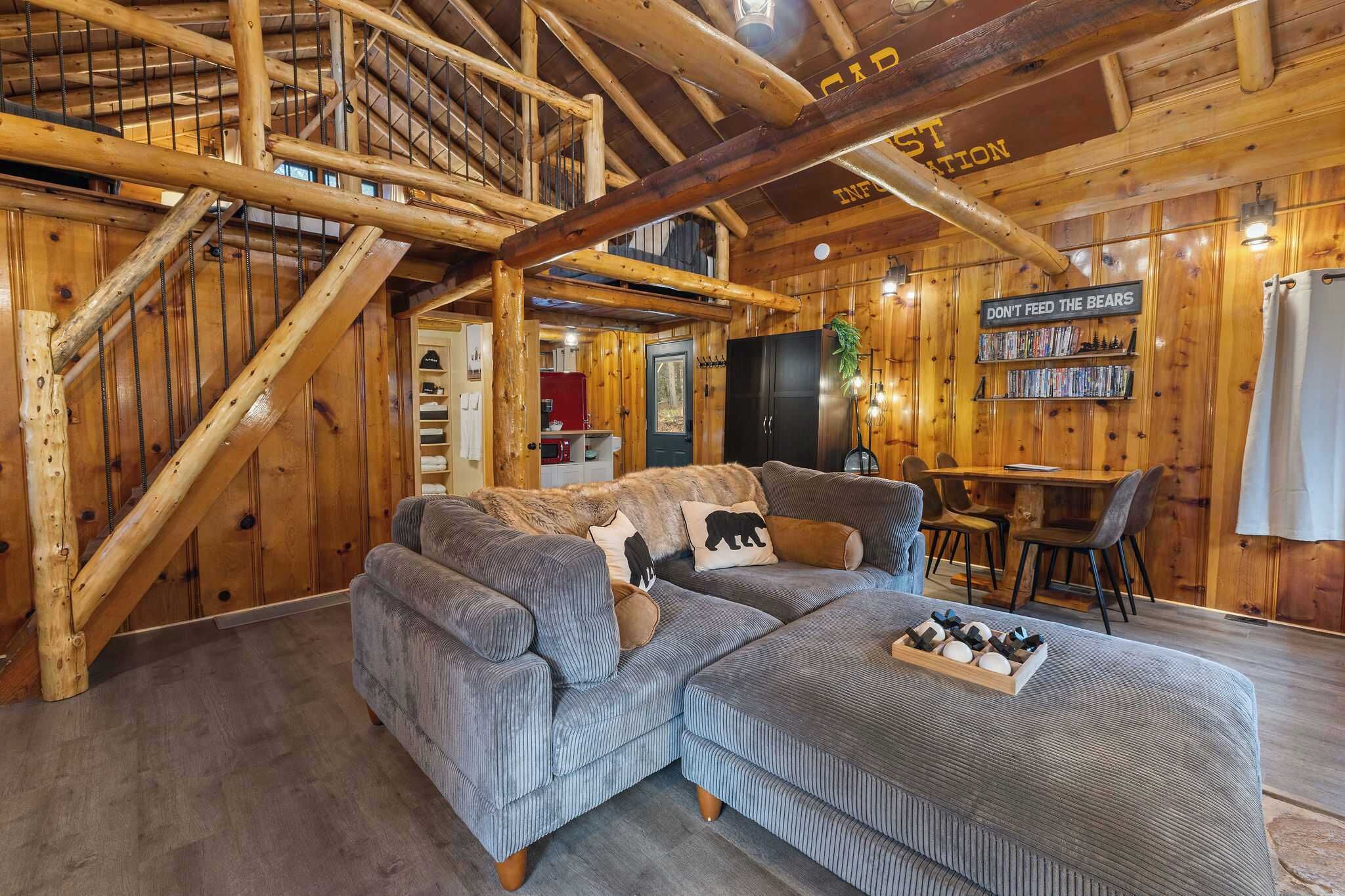 Televisión y chimenea 