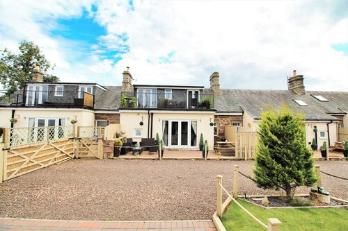 3 Bedroom 2 Bathroom Cottage Norham Berwick-upon-Tweed -Log Fire - Dog Friendly