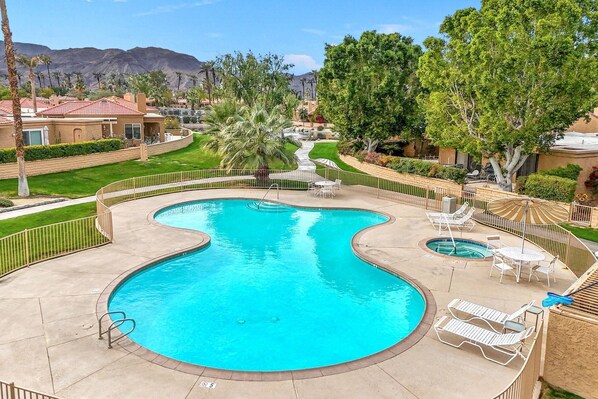 Unclassified image, 1 of 39, button