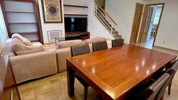 Chalet, 4 Bedrooms, Smoking, Private Pool | Living room
