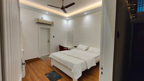 Premium kamer | Een bureau, gratis wifi