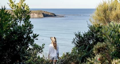 The Bermuda at Rennies Beach - Oceanview Luxury