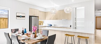 Cyclone Deal! Brand New Cozy 4BR Home Near Mall