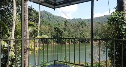 Entire Lakefront Bungalow Exclusively For You