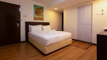 Single Room | Meja, Wi-fi percuma, cadar katil