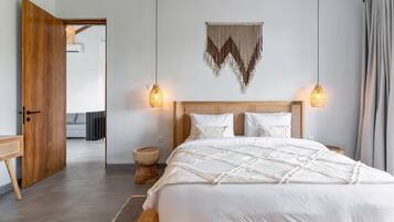 Työpöytä, ilmainen Wi-Fi, vuodevaatteet