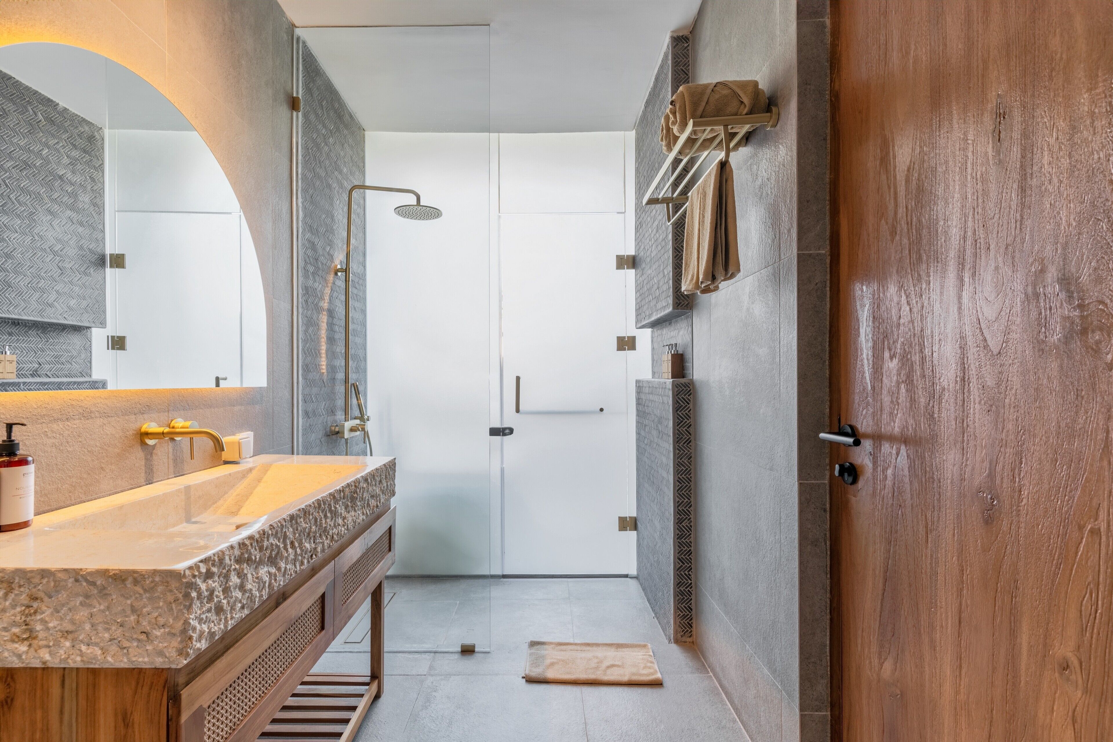 Free toiletries, towels