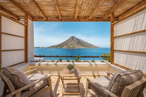 Deluxe Double Room, Balcony, Sea View | Terrace/patio
