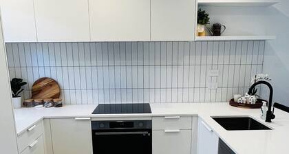 New Merivale townhouse, centrally located by Hagley Park and City.