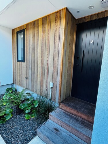 New Merivale townhouse, centrally located by Hagley Park and City.