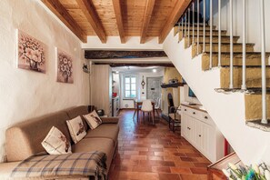 Living area - Willow House (Sala Comacina)